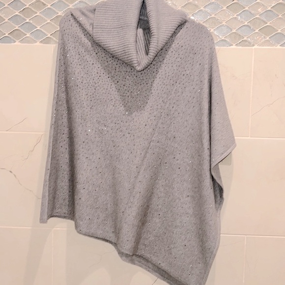 NWT Grey La Fiorentina one size fits most Poncho - Picture 1 of 7